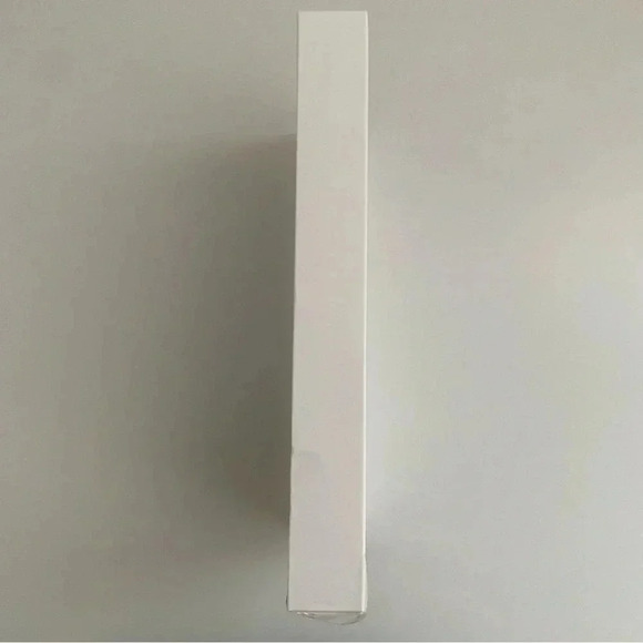 Apple iPhone 11 Pro Max Natural Leather Folio Phone Case Cover Peacock NEW! - Picture 2 of 8